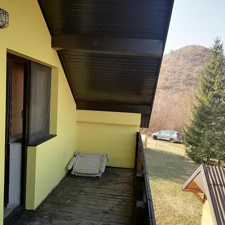 Zuta Kuca Sunca Visoko