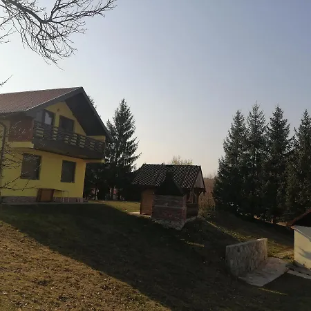 Zuta Kuca Sunca *